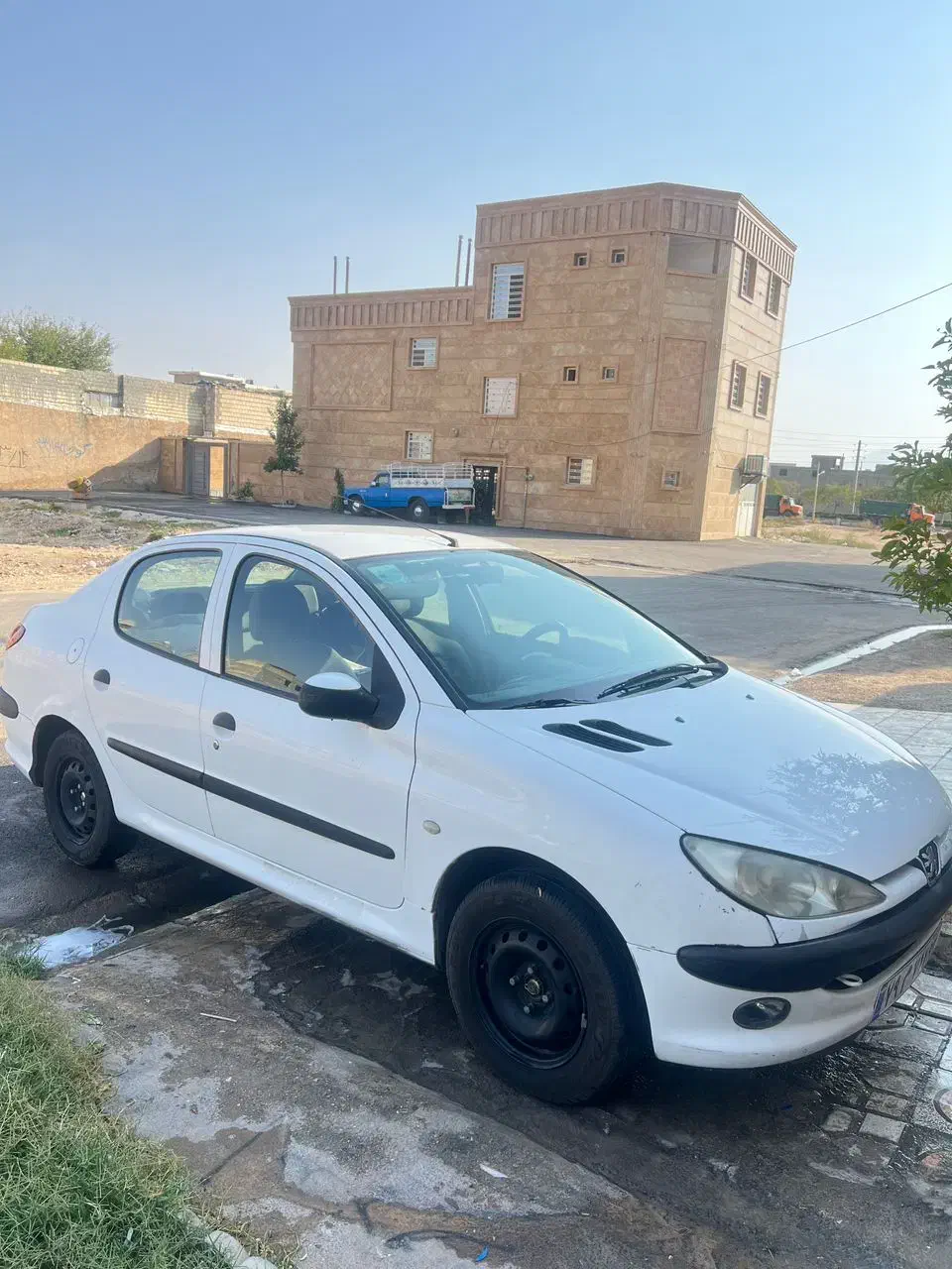 پژو ۲۰۶ صندوق دار v8 - 1398
