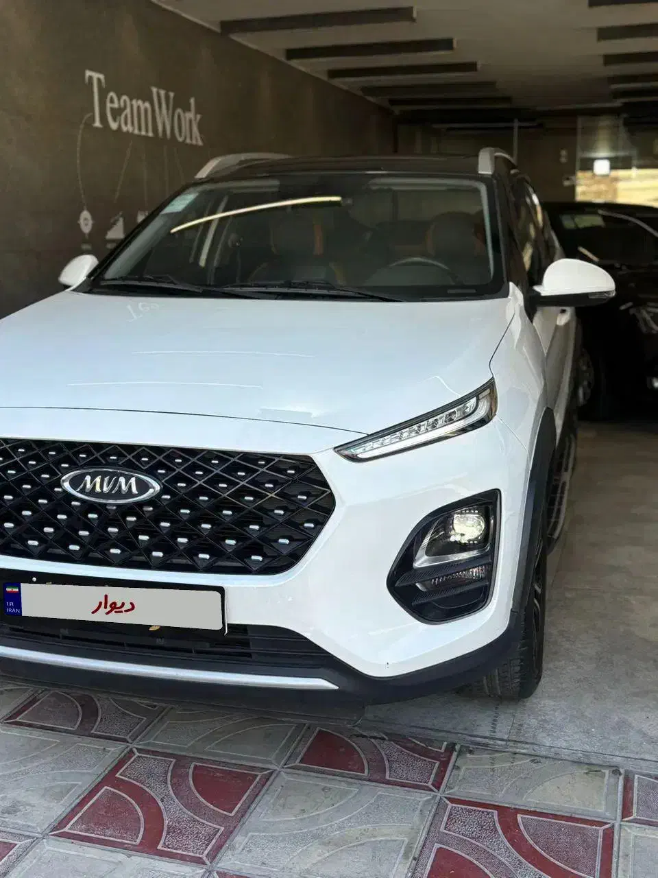 ام وی ام X22 پرو اتوماتیک IE - 1401