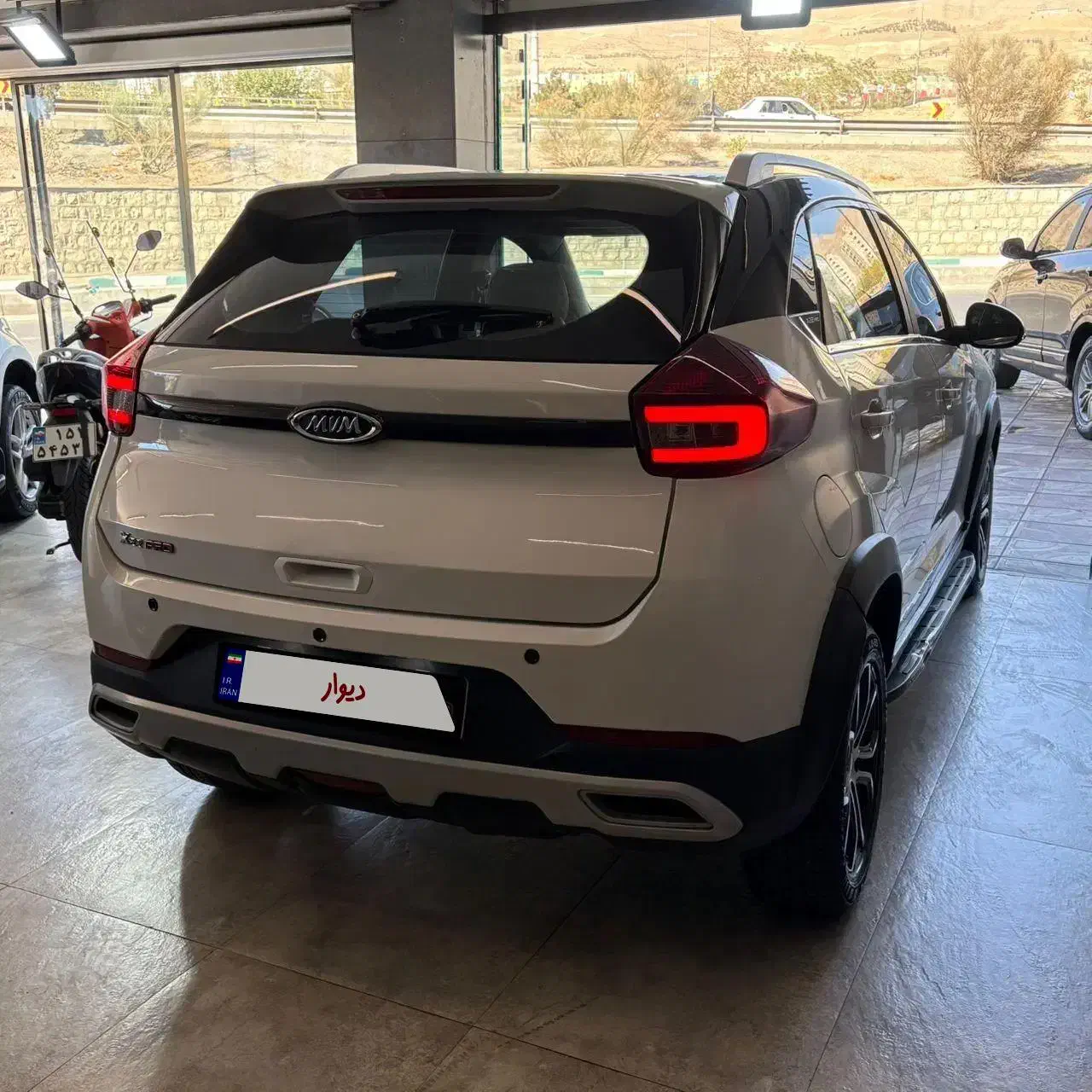 ام وی ام X22 پرو اتوماتیک IE - 1401