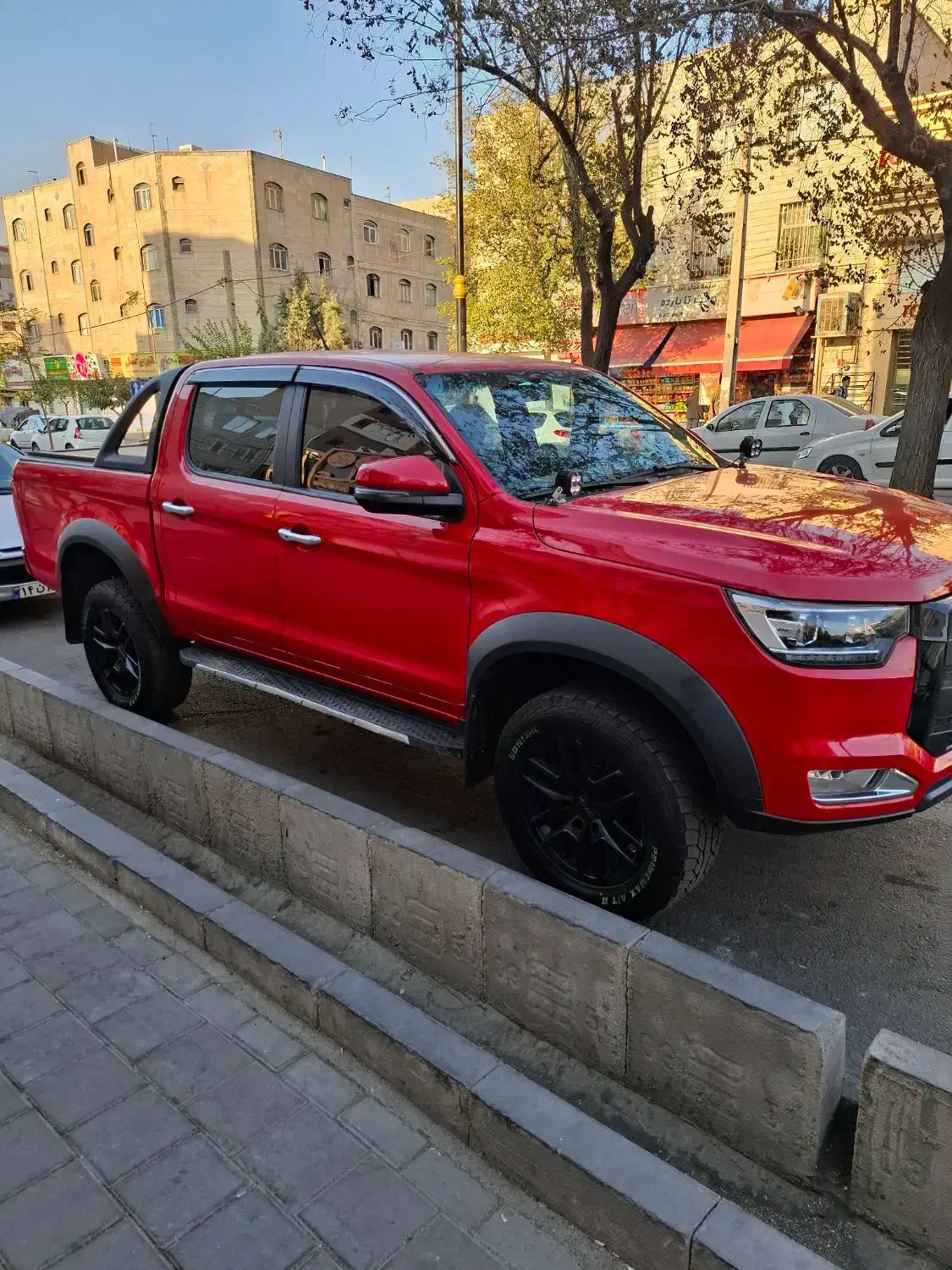 خودرو کی ام سی، T8 آگهی ann_20802020
