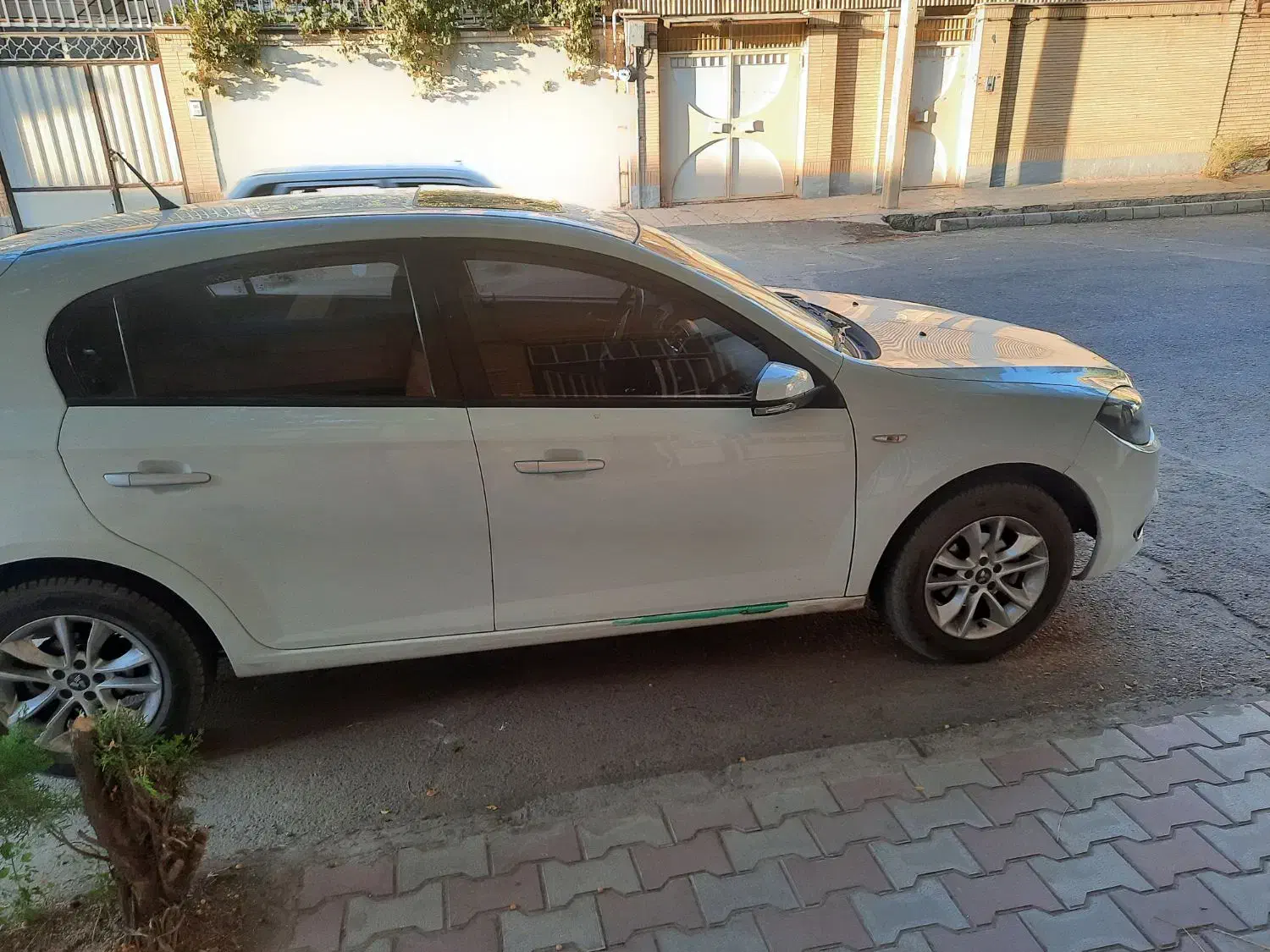خودرو برلیانس، H320 آگهی ann_20802339