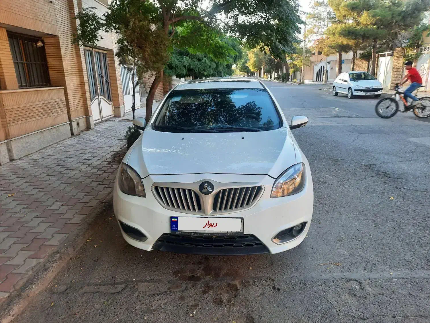 برلیانس H320 دنده‌ای 1500 - 1396