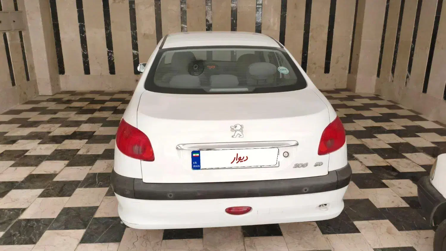 پژو ۲۰۶ صندوق دار v8 - 1396
