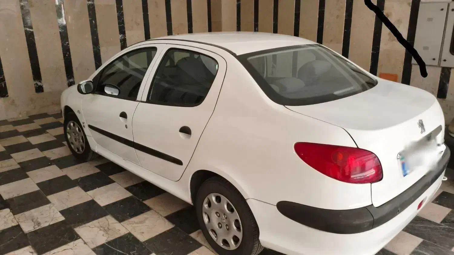 پژو ۲۰۶ صندوق دار v8 - 1396