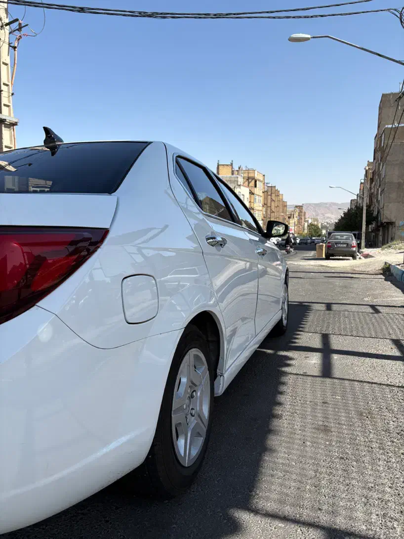 دنا پلاس ۵ دنده EF7 - 1402