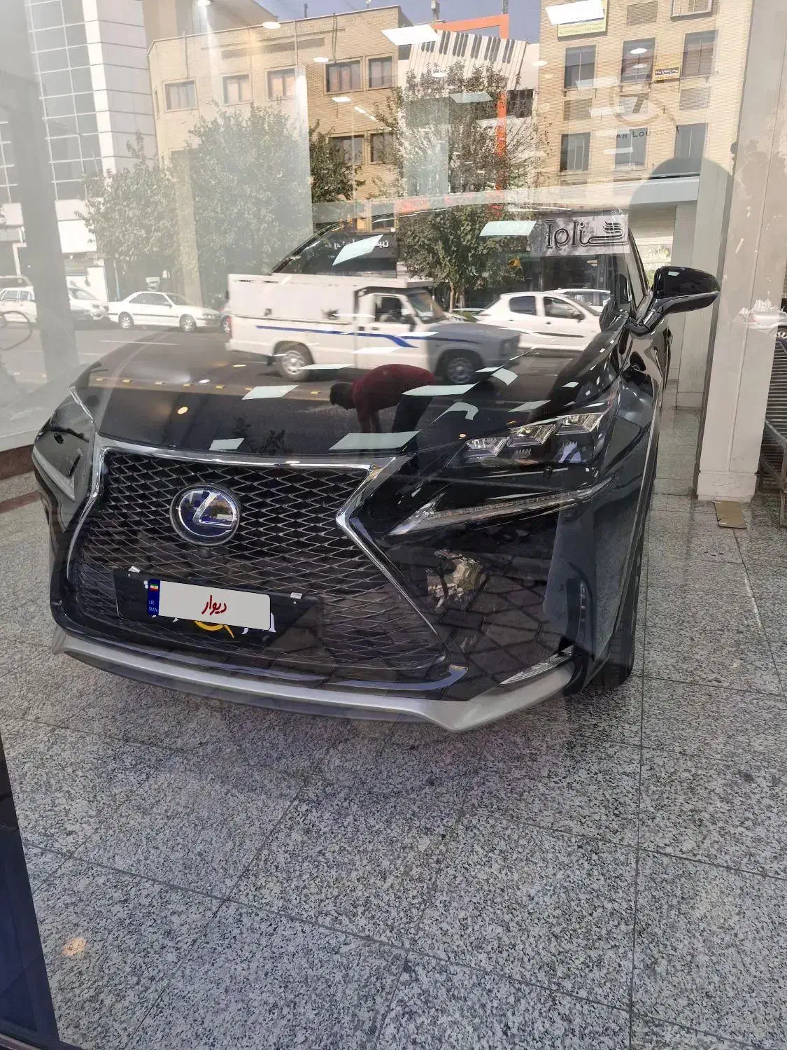 خودرو لکسوس، NX هیبرید آگهی ann_20803670