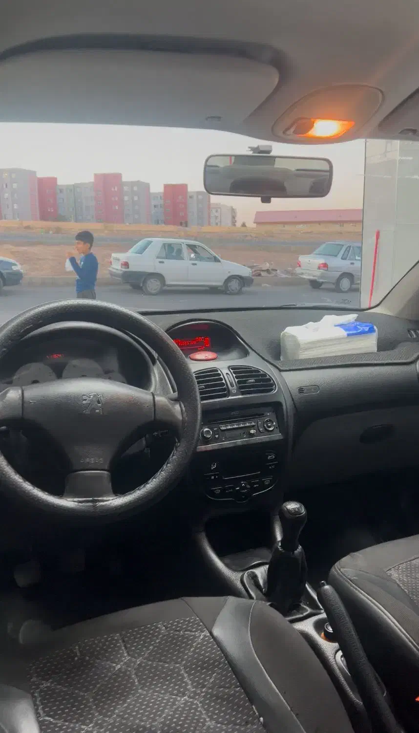 پژو ۲۰۶ صندوق دار v8 - 1394
