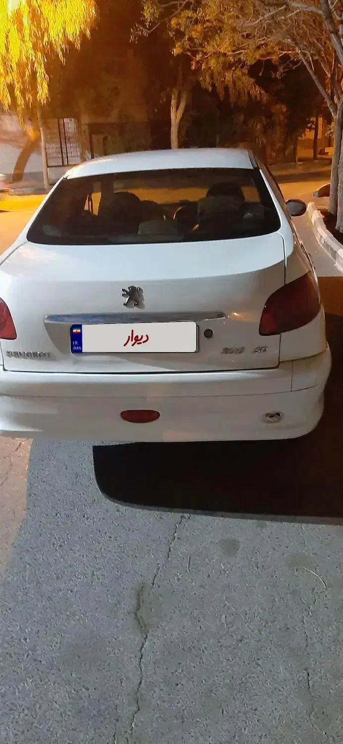 پژو ۲۰۶ صندوق دار v8 - 1389