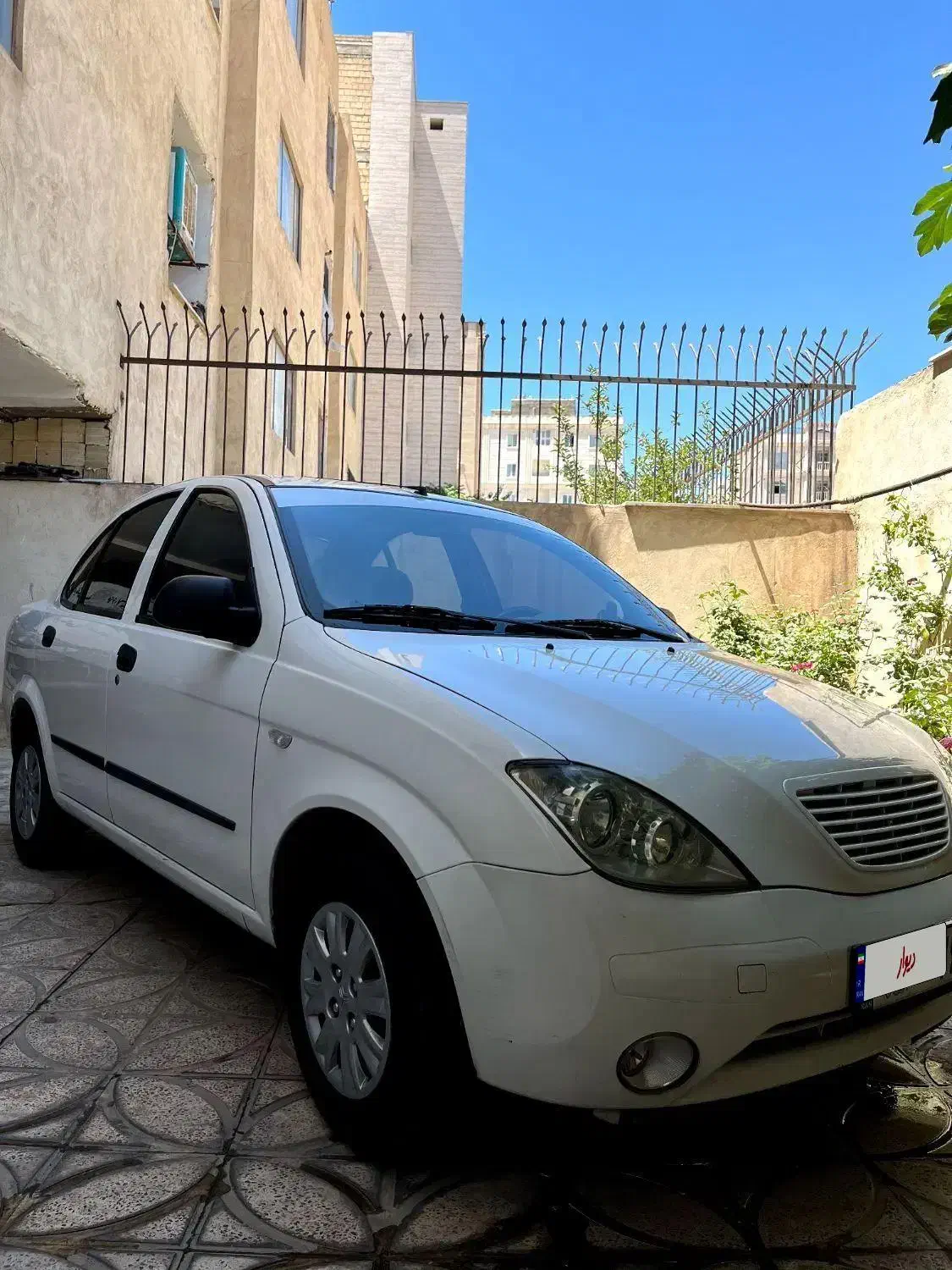 تیبا صندوق دار SX - 1398