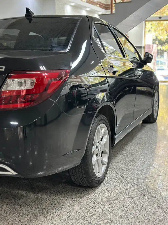 دنا پلاس توربو اتوماتیک - 1401