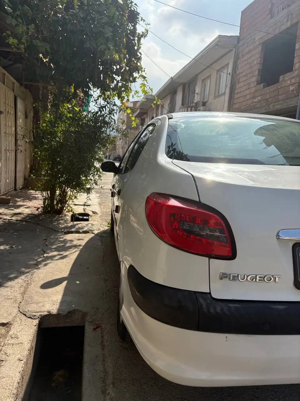 پژو ۲۰۶ صندوق دار v8 - 1394