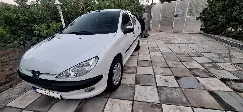 پژو ۲۰۶ صندوق دار v8 - 1396