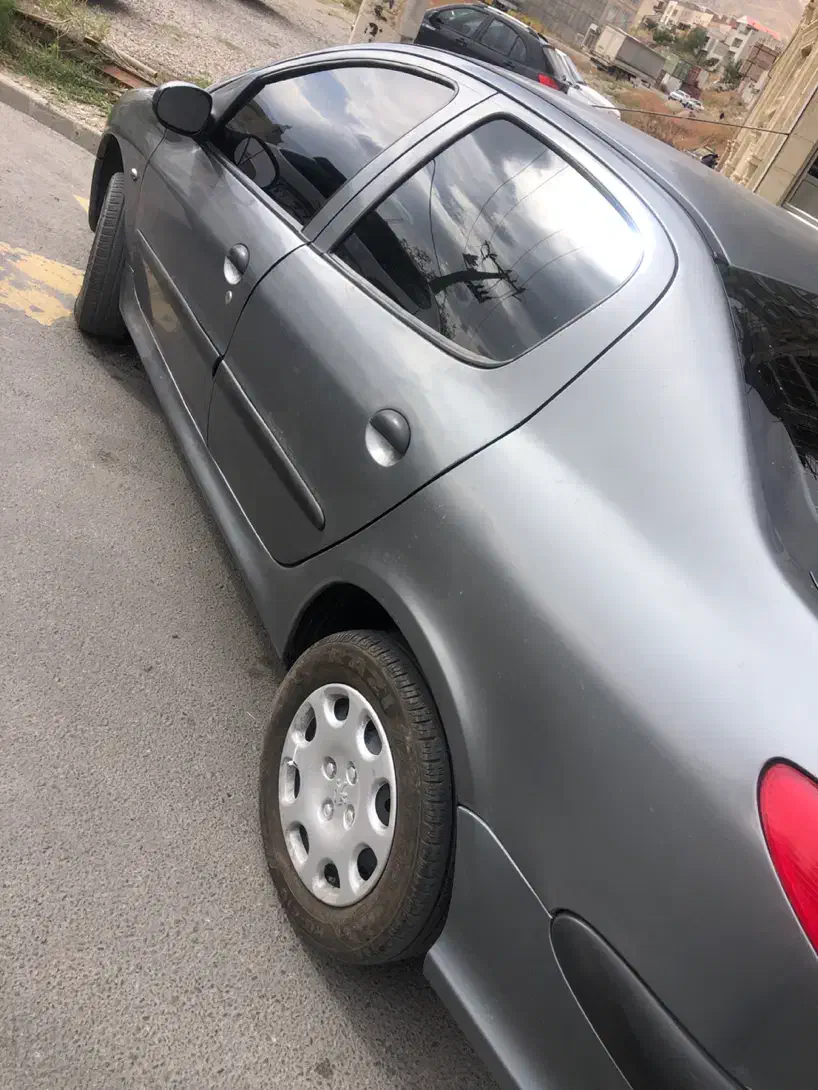 پژو ۲۰۶ صندوق دار v8 - 1393