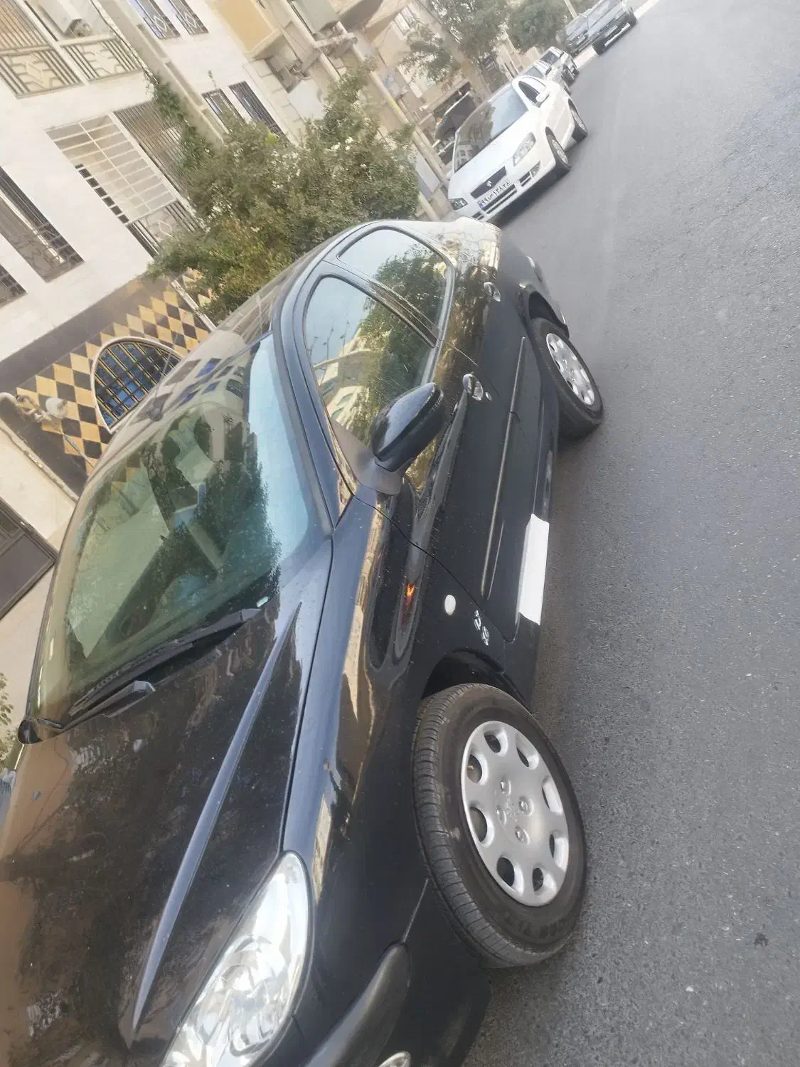 پژو ۲۰۶ صندوق دار v8 - 1397