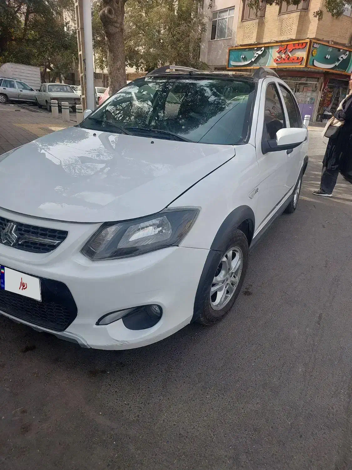 خودرو کوییک، R آگهی ann_20805726