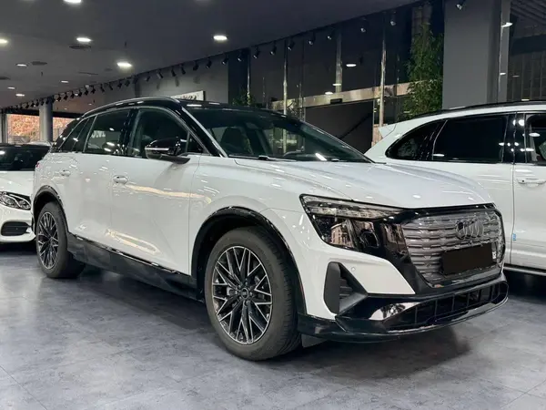 آئودی الکتریکی Q5 ۴۰ - 2024