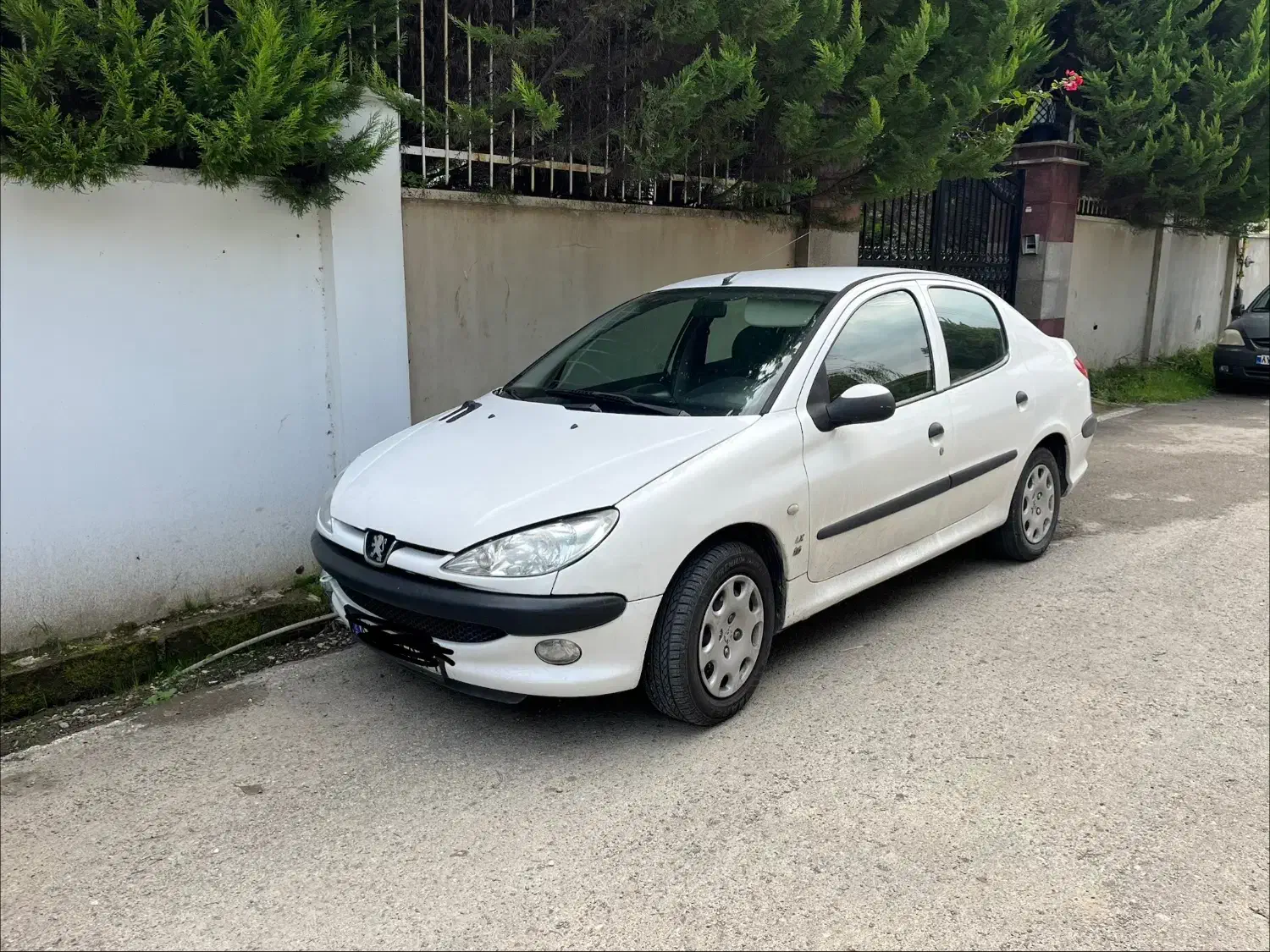 پژو ۲۰۶ صندوق دار v8 - 1394