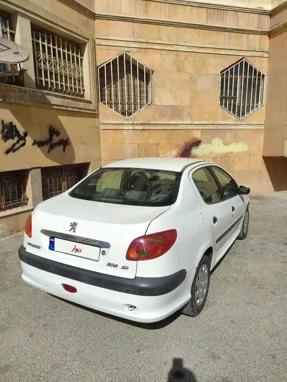 پژو ۲۰۶ صندوق دار v20 - 1389