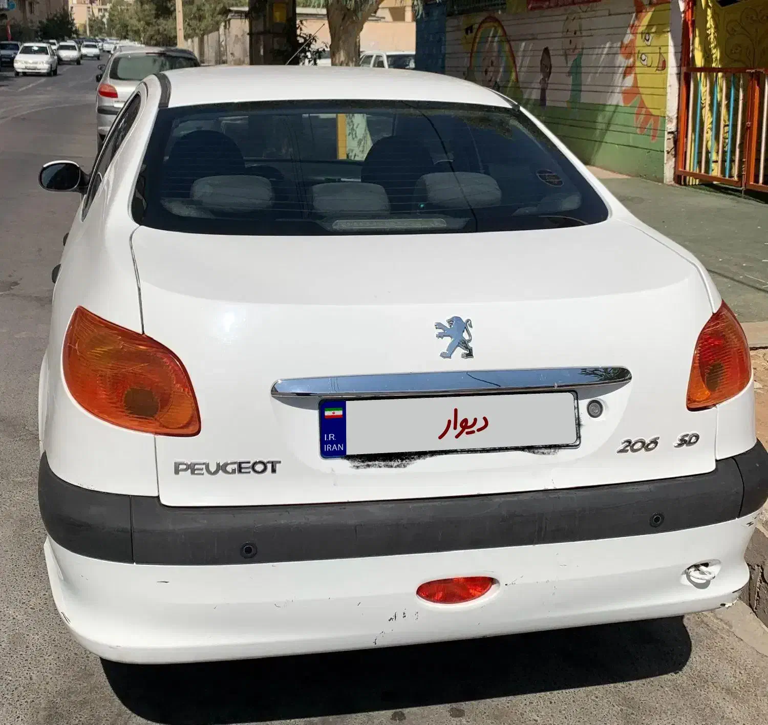 پژو ۲۰۶ صندوق دار v8 - 1393