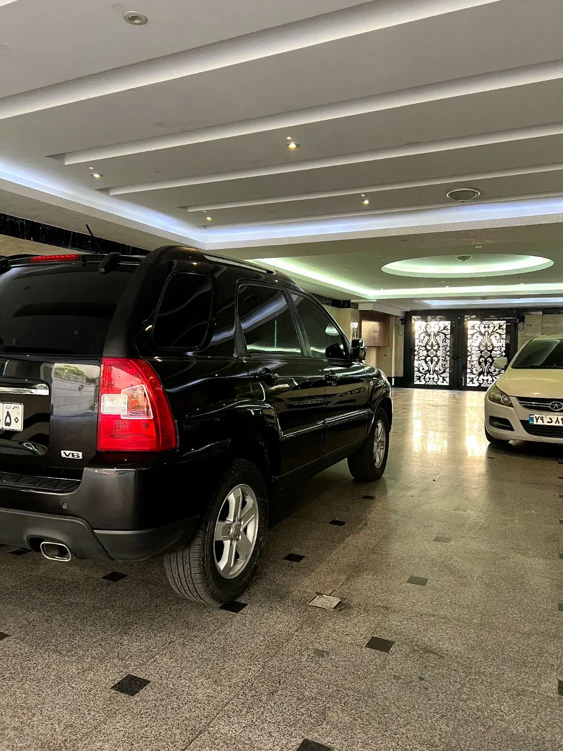 کیا اسپورتیج 6 سیلندر 2700cc - 2010