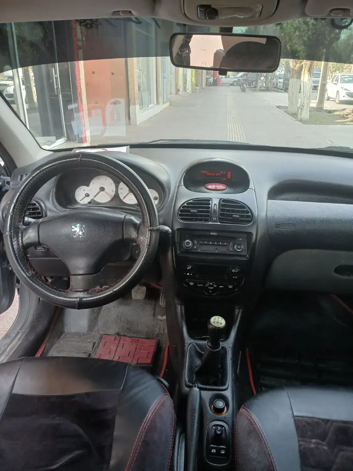 پژو ۲۰۶ صندوق دار v8 - 1394