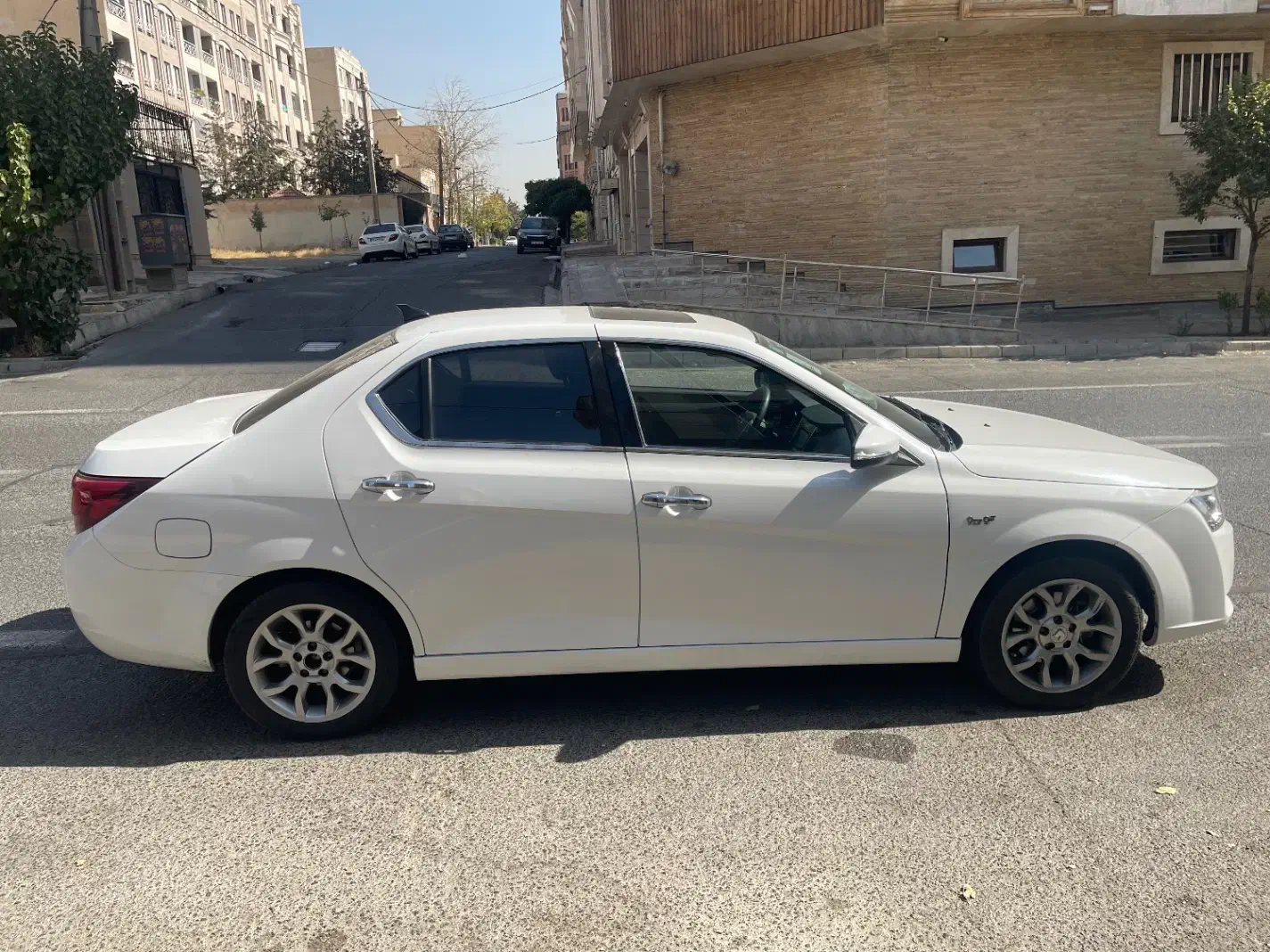 دنا پلاس توربو اتوماتیک - 1401