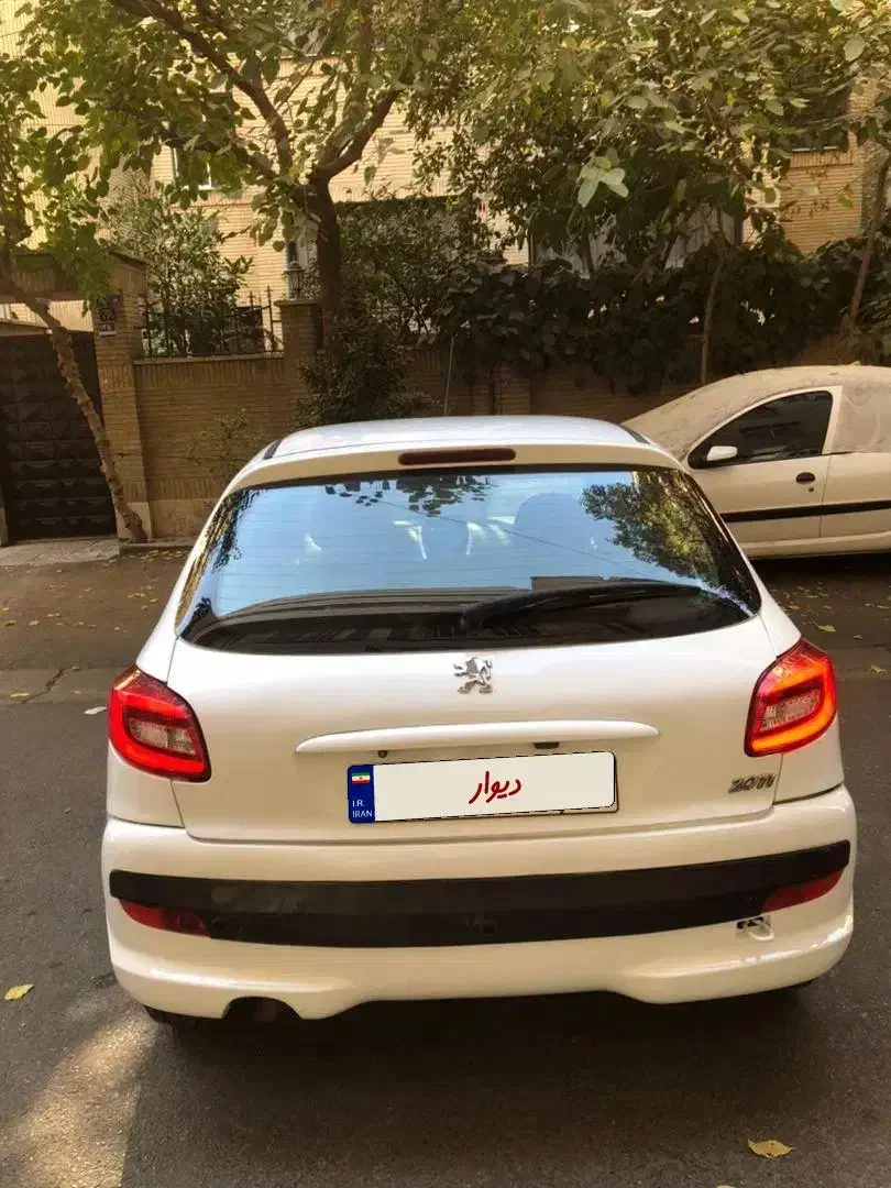 پژو 207 اتوماتیک TU5P - 1390