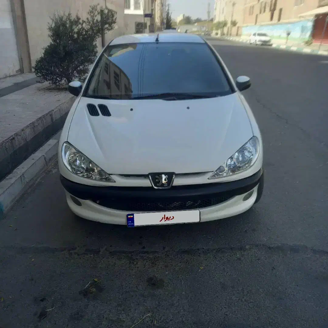 خودرو پژو، ۲۰۶ صندوق دار آگهی ann_20806606