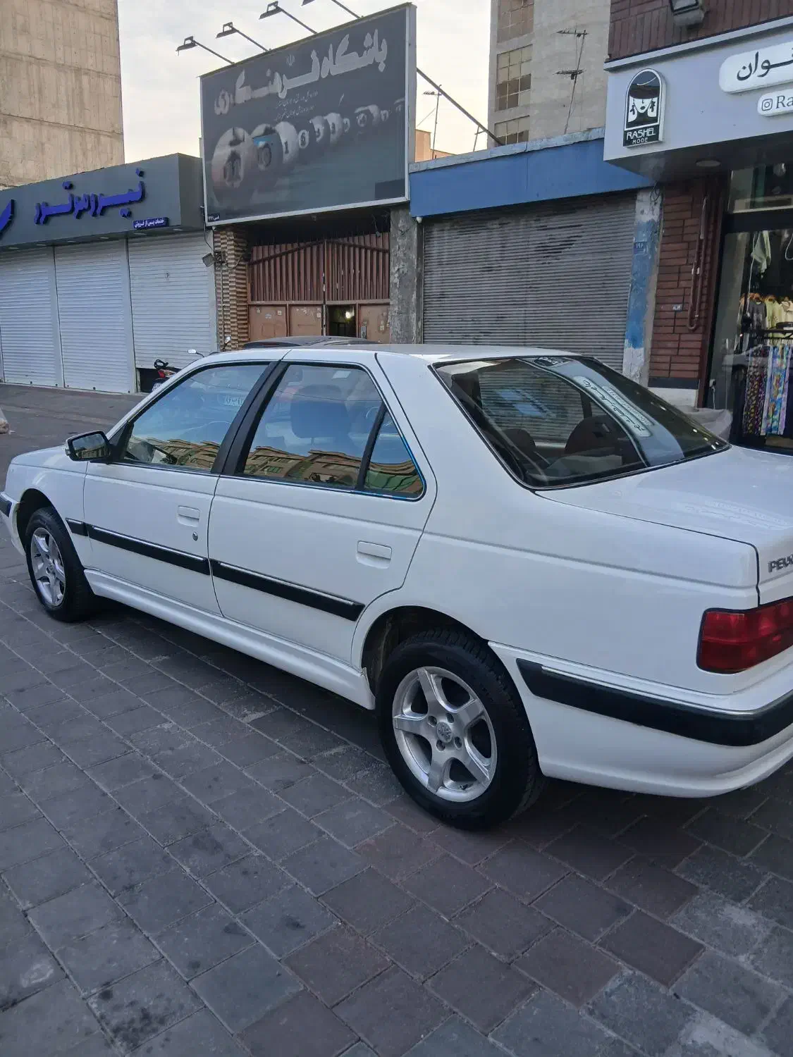 پژو پارس ELX-XU7P سفارشی - 1401