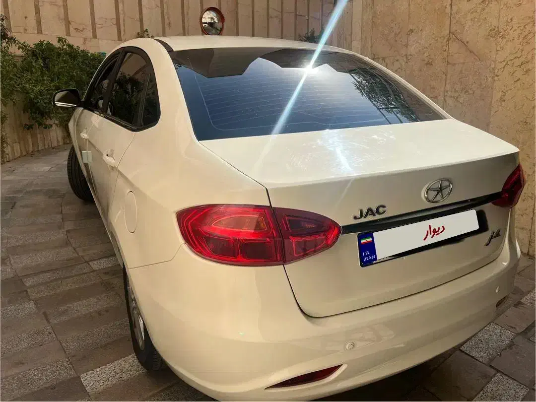 جک J4 اتوماتیک آپشنال - 1402