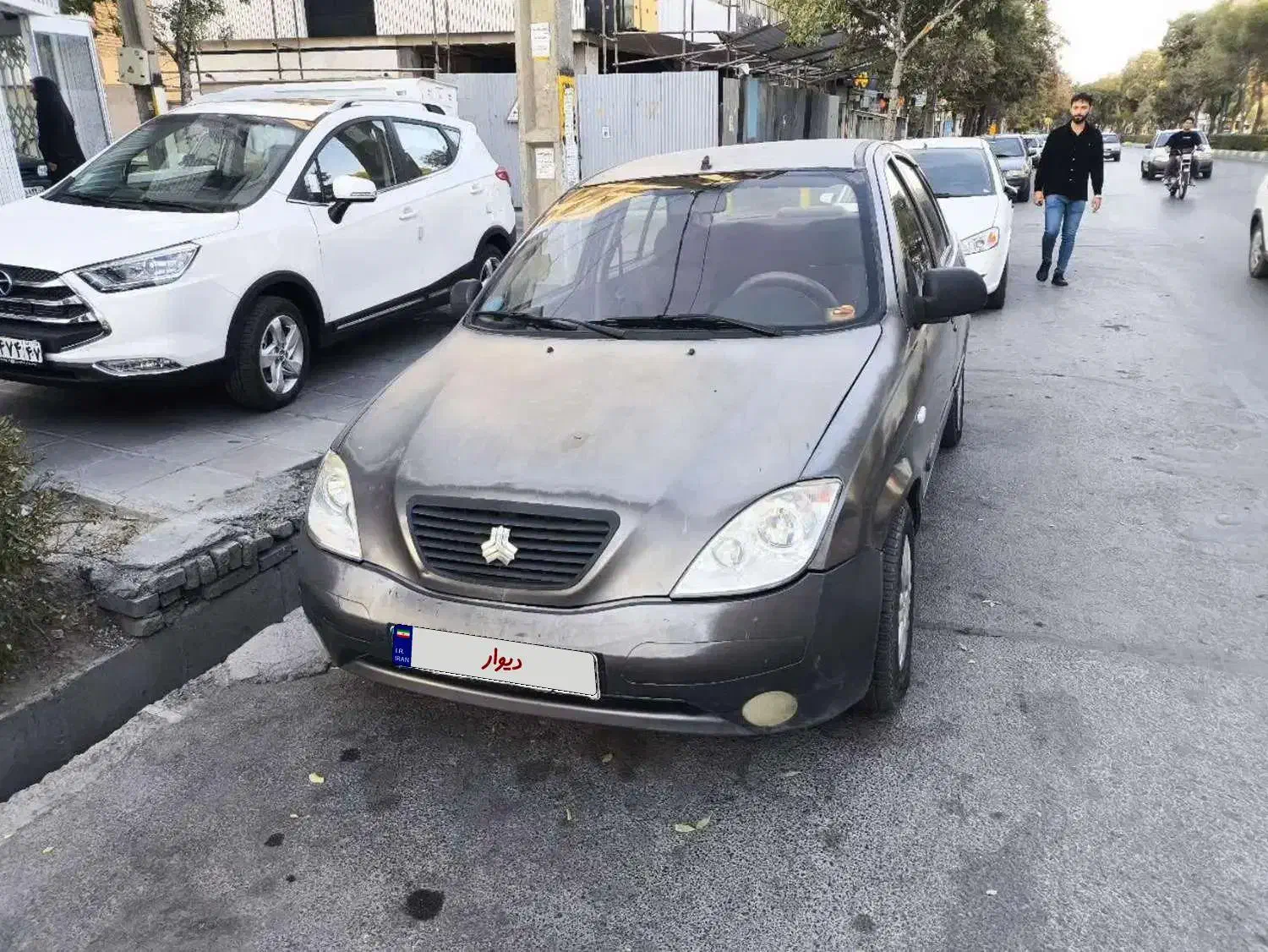 تیبا صندوق دار SX - 1390