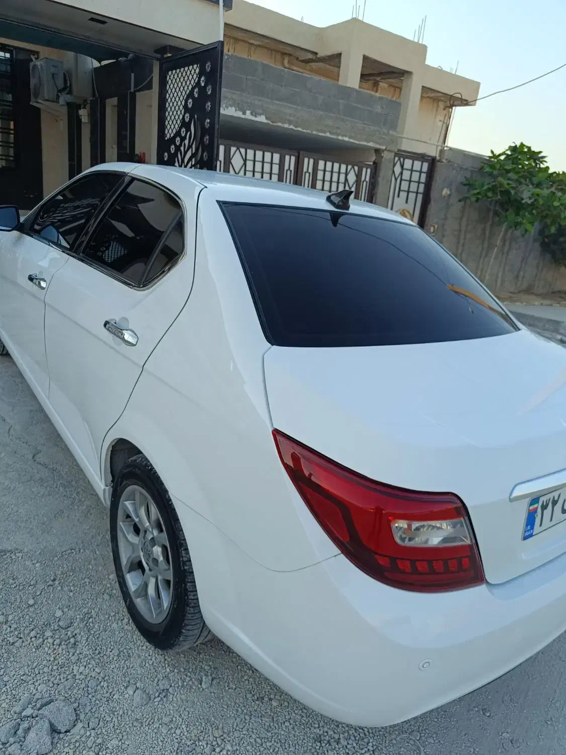 دنا پلاس توربو اتوماتیک - 1401