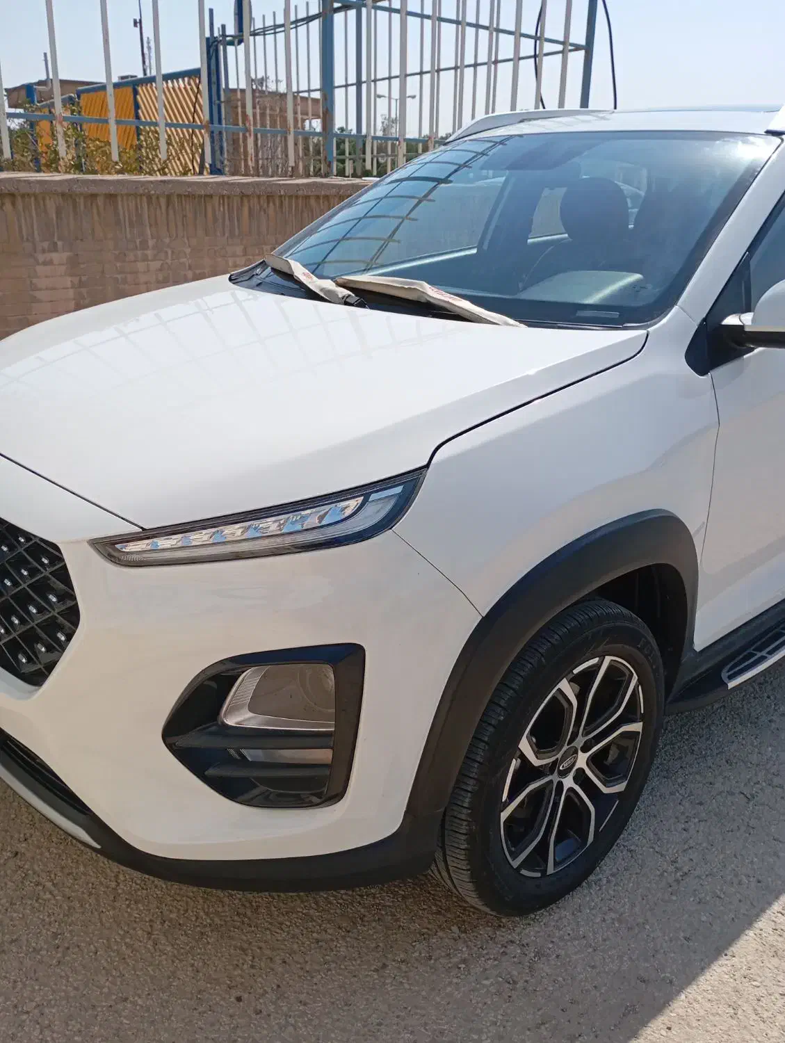ام وی ام X22 پرو دنده‌ای - 1402