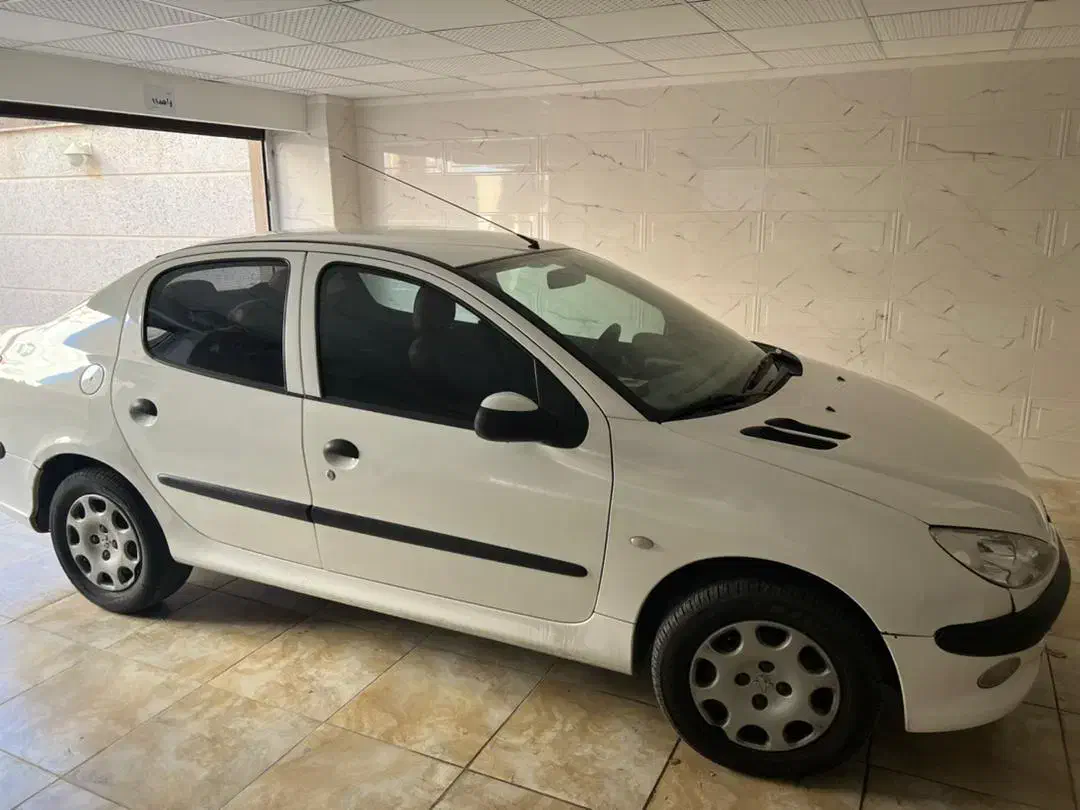 پژو ۲۰۶ صندوق دار v8 - 1397