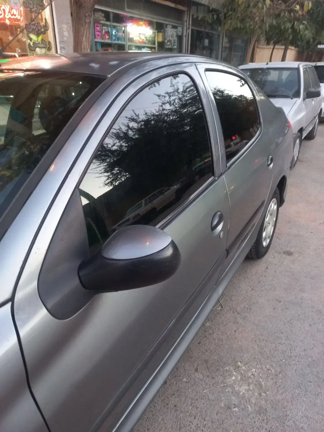 پژو ۲۰۶ صندوق دار v8 - 1393