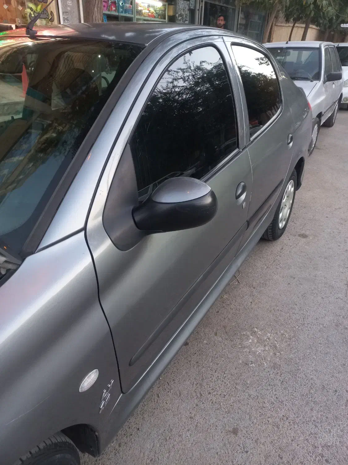 پژو ۲۰۶ صندوق دار v8 - 1393
