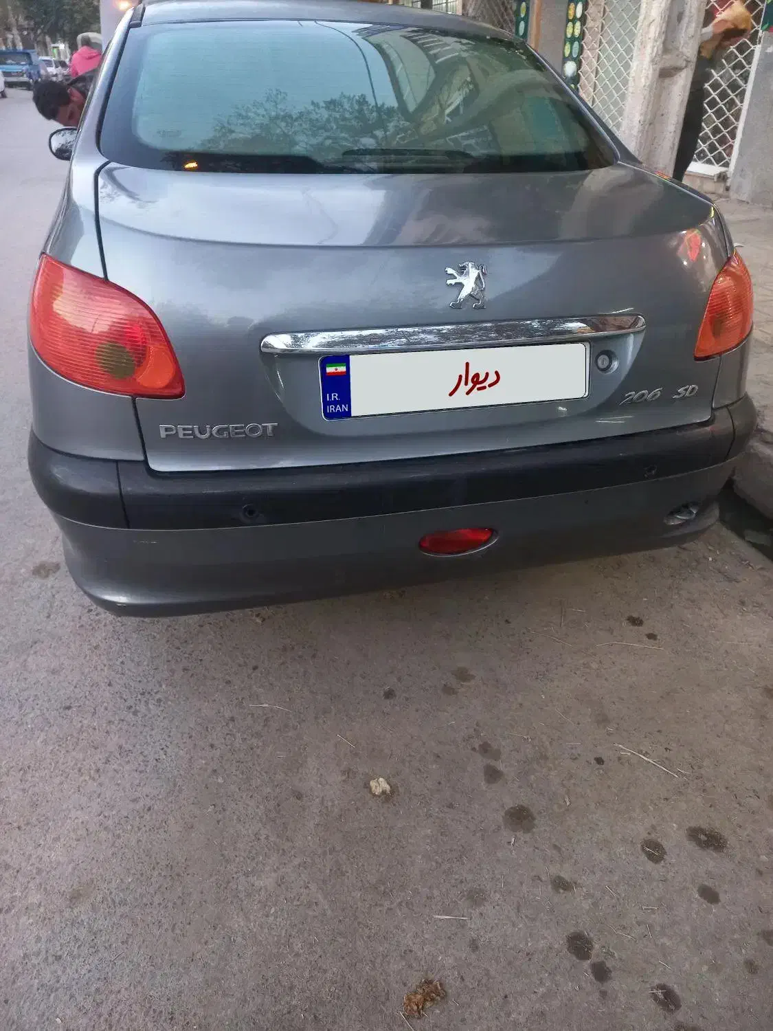 پژو ۲۰۶ صندوق دار v8 - 1393