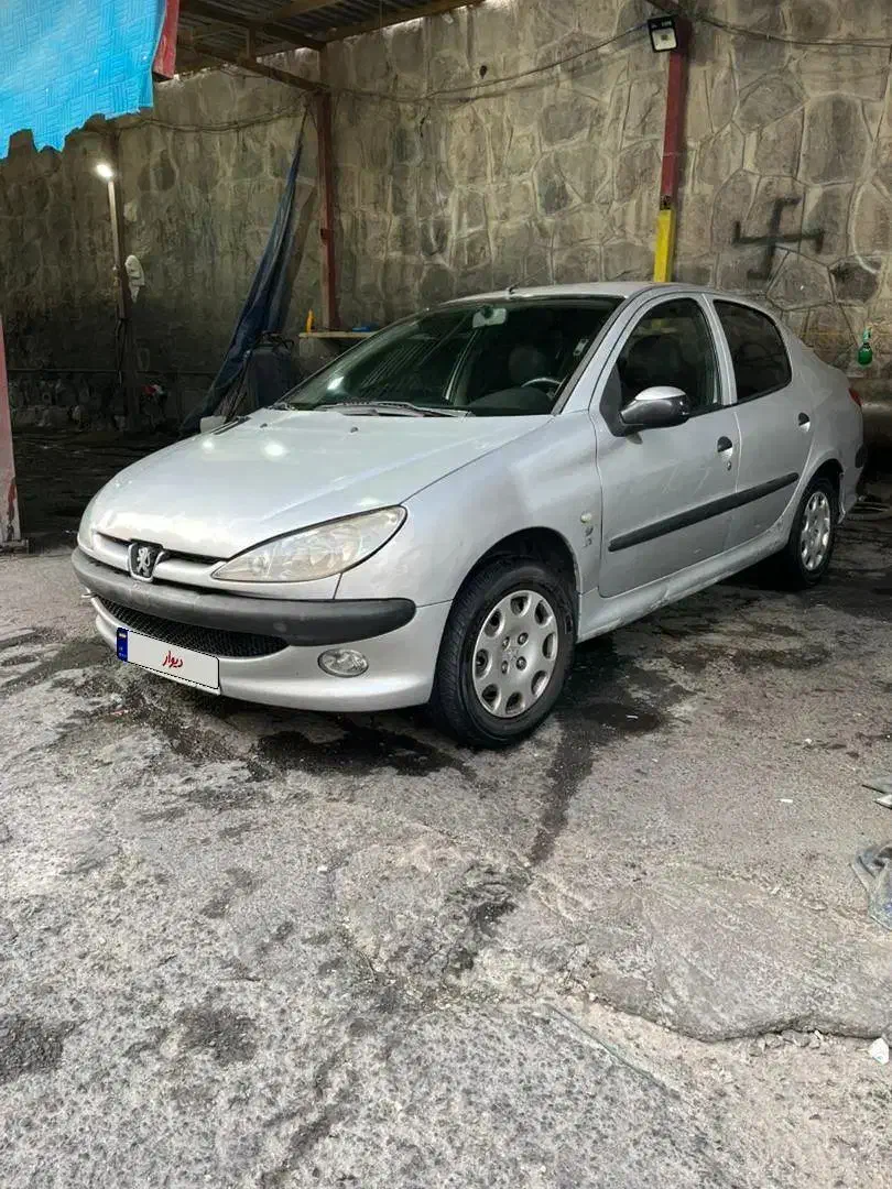 پژو ۲۰۶ صندوق دار v8 - 1385