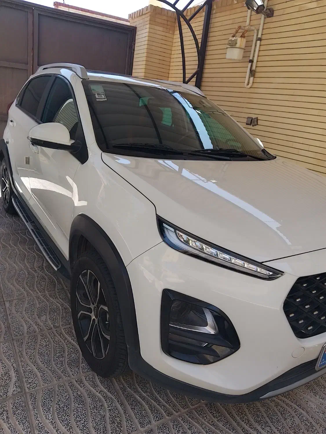 ام وی ام X22 پرو دنده‌ای - 1402