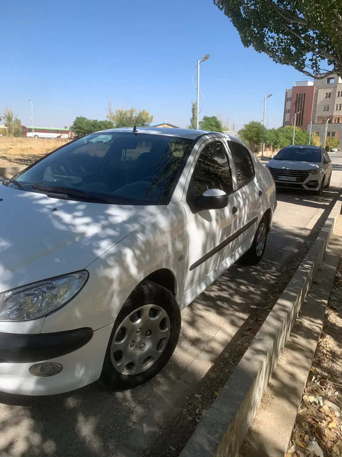 پژو ۲۰۶ صندوق دار v8 - 1398