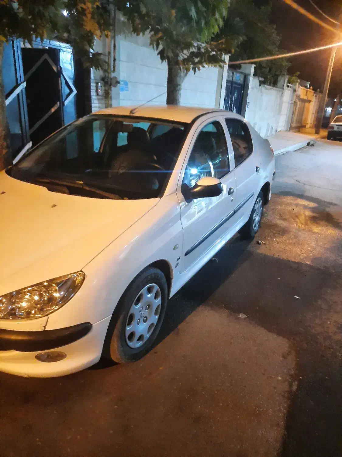 پژو ۲۰۶ صندوق دار v8 - 1396