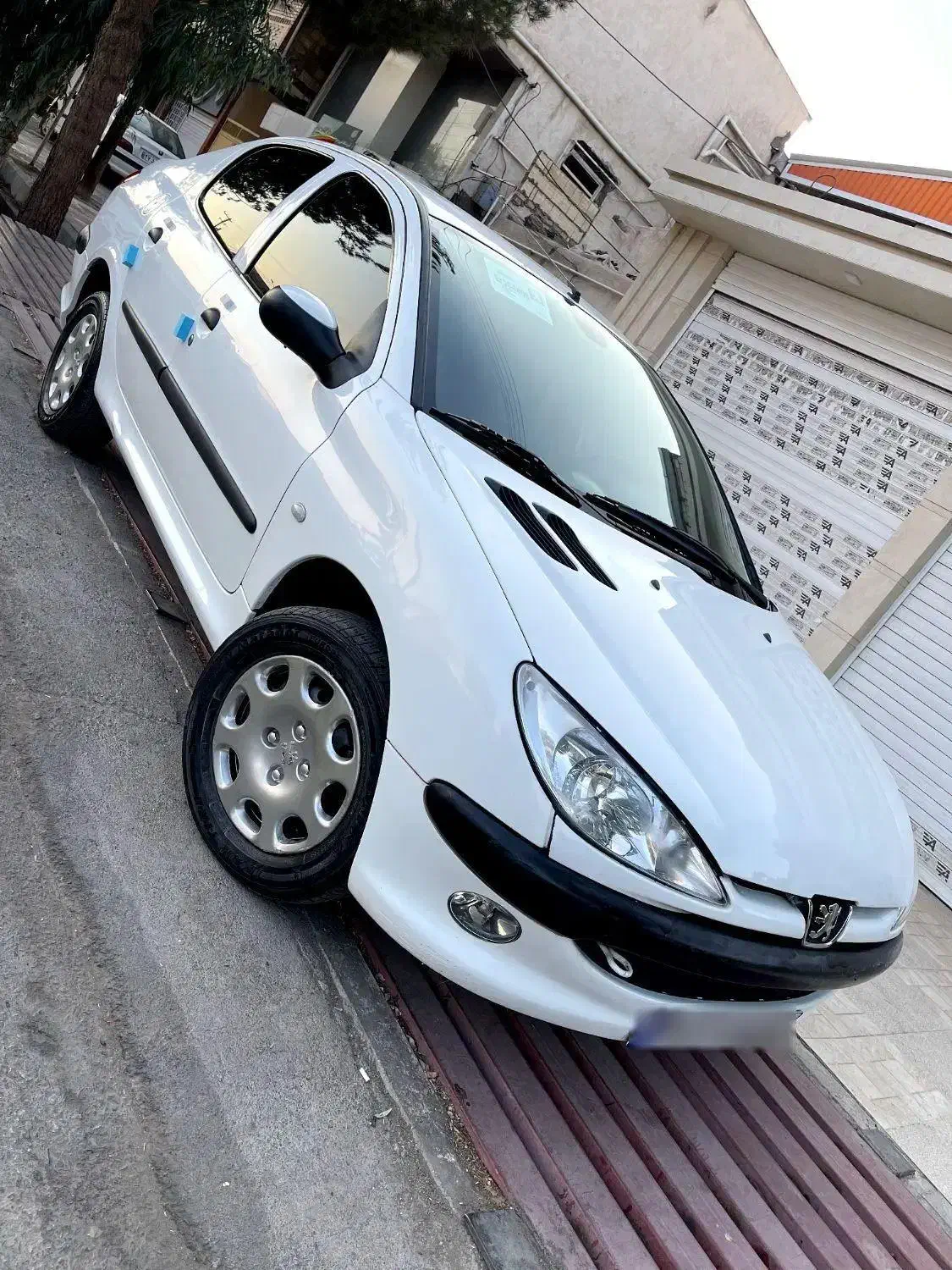 پژو ۲۰۶ صندوق دار v8 - 1395