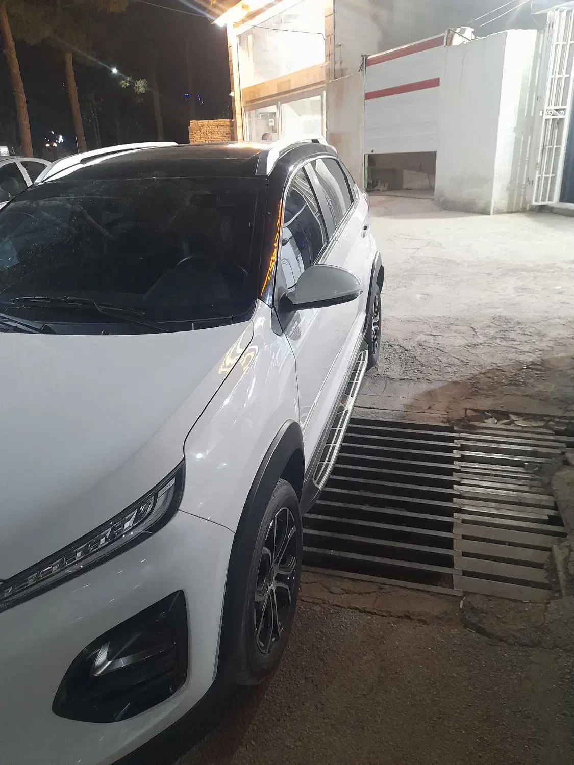 خودرو ام وی ام، X22 آگهی ann_20809198