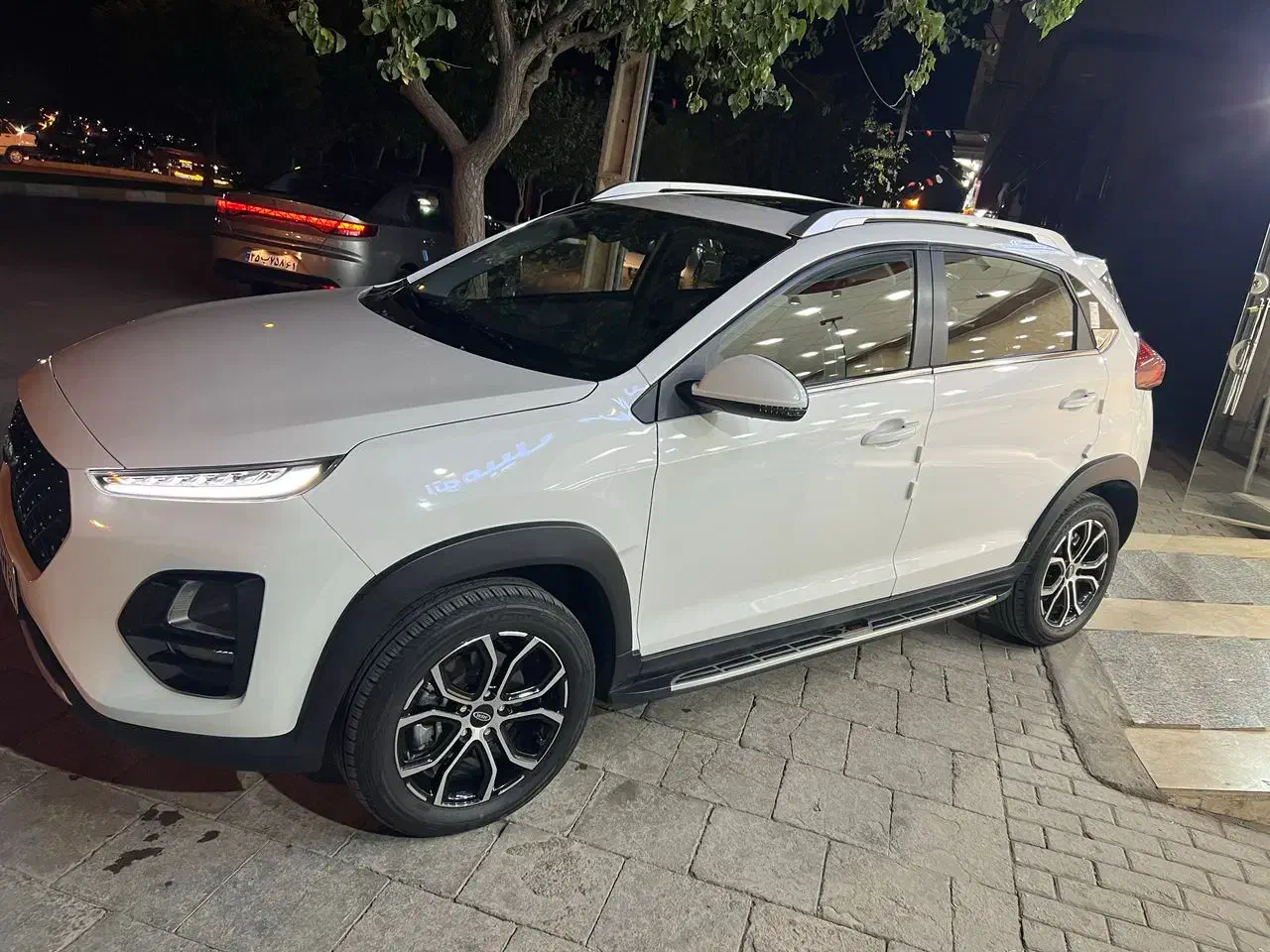 ام وی ام X22 پرو دنده‌ای - 1402