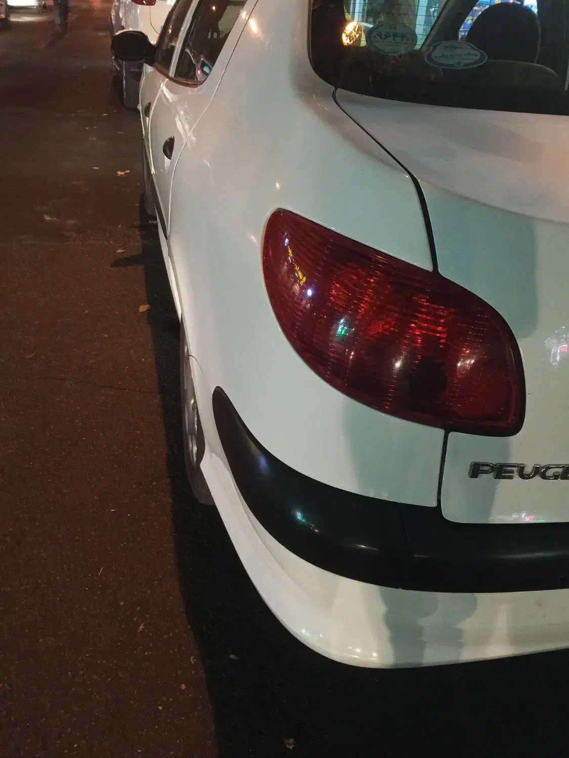 پژو ۲۰۶ صندوق دار v8 - 1397