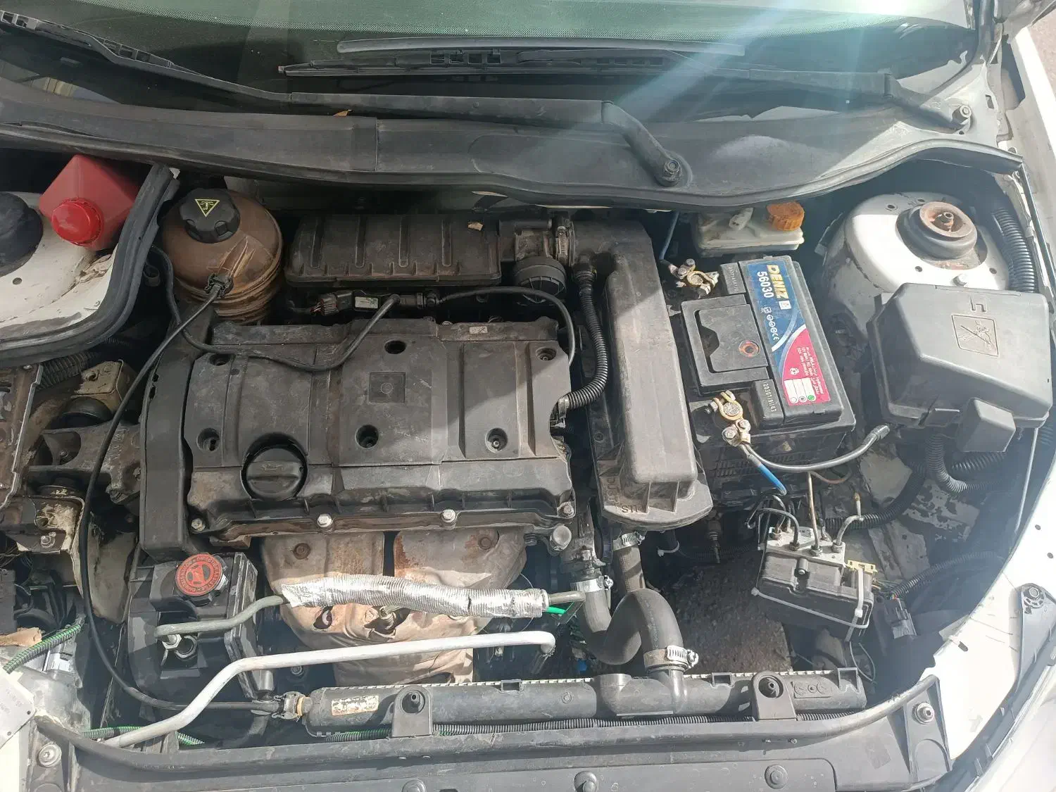 پژو ۲۰۶ صندوق دار v8 - 1390