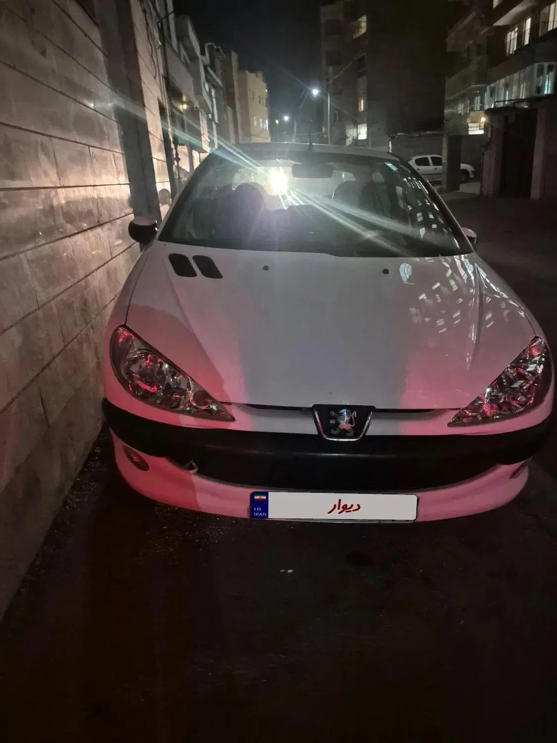 پژو ۲۰۶ صندوق دار v8 - 1391