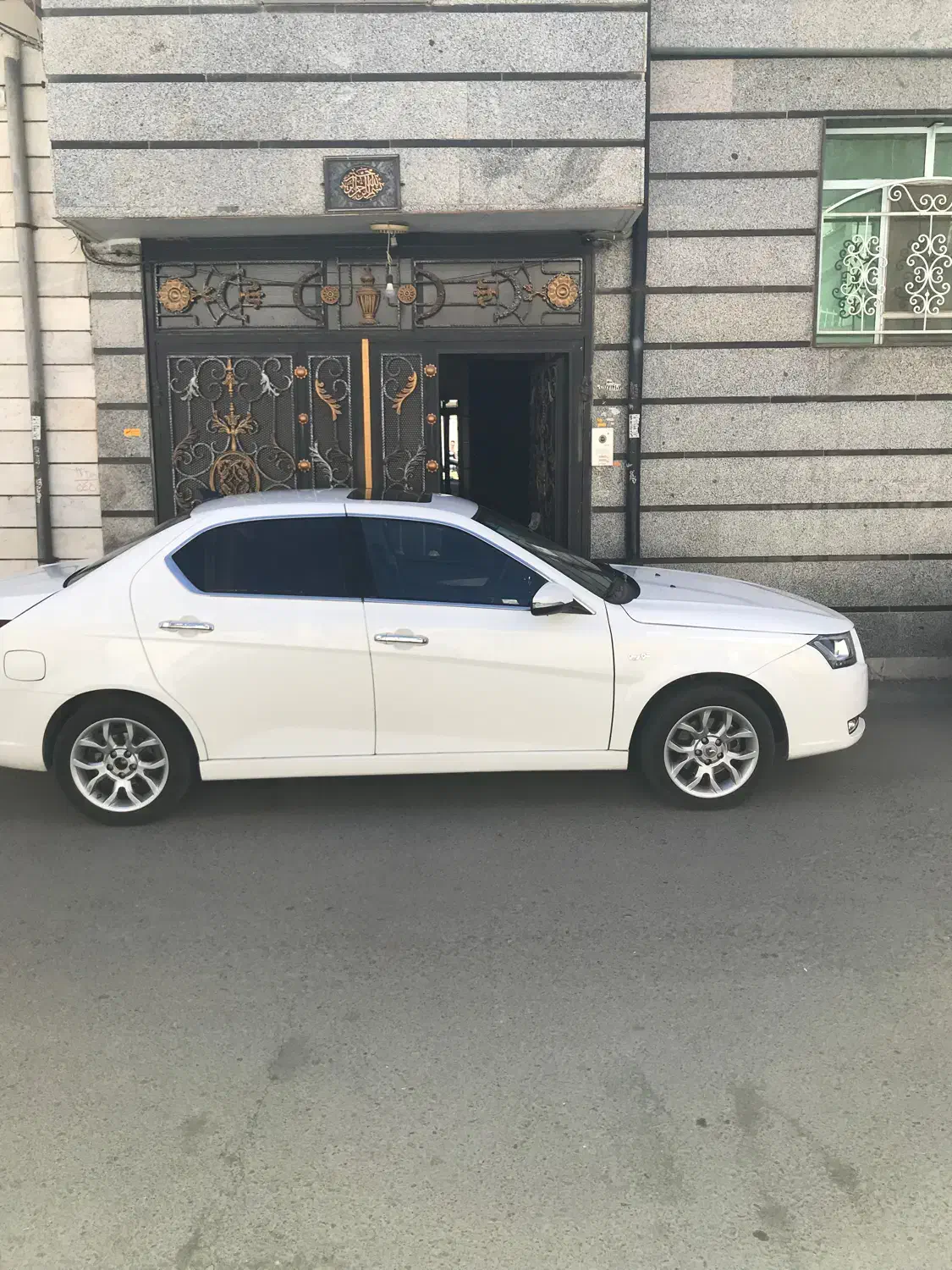 دنا پلاس توربو اتوماتیک - 1401