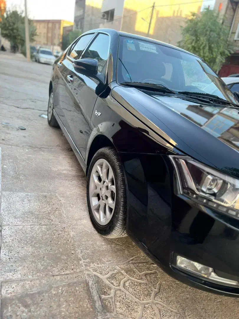 دنا پلاس توربو اتوماتیک - 1402