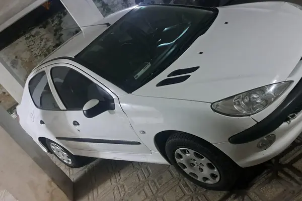 خودرو پژو، ۲۰۶ صندوق دار آگهی ann_20810215